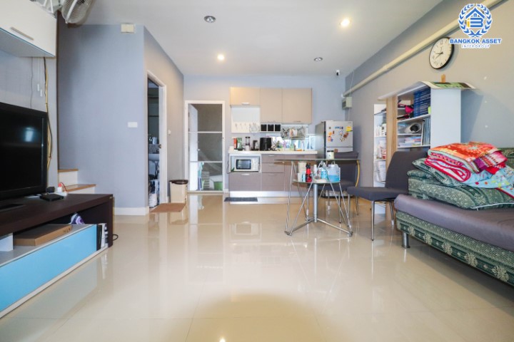 *****ทาวน์เฮ้าส์มือสองนนทบุรี ม.พลีโน่ ติวานนท์-แจ้งวัฒนะ คุณภาพระดับ AP เนื้อที่ 18 ตร.ว. ฟังก์ชัน 3 ห้องนอน 2 ห้องน้ำ 2 ที่จอดรถ บนทำเลแห่งความสะดวกสบาย ใกล้เซ็นทรัลแจ้งวัฒนะ, รถไฟฟ้าสายสีแดง "สถานีดอนเมือง" และทางด่วน "ศรีสมาน" จองเลย!